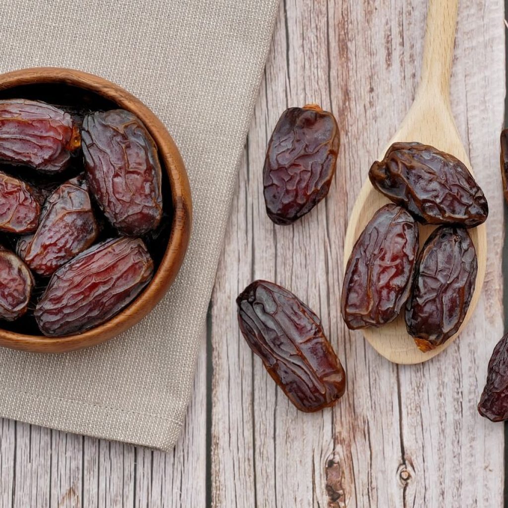 Dates used as a sweetener in chocolates